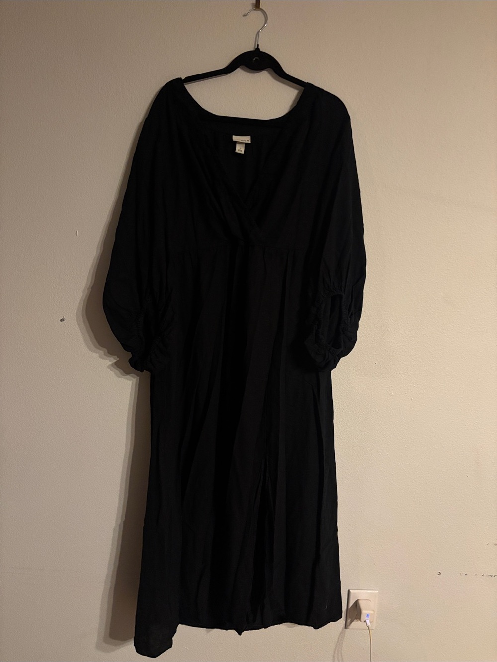 Ava & Viv Black Maxi Dress with Balloon Sleeves